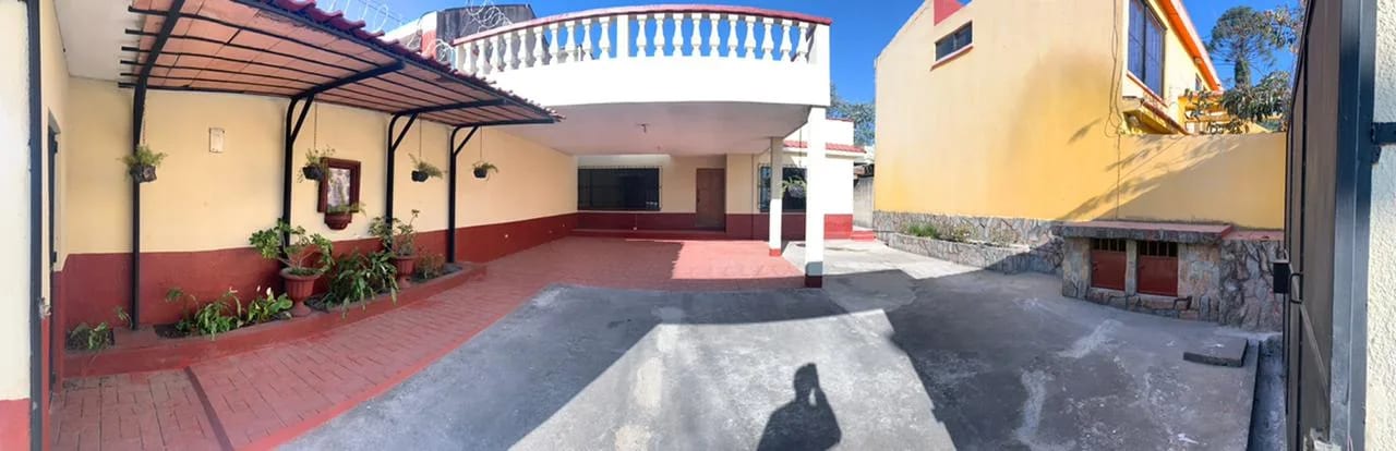 Amplia casa en renta en Colonia Santa Elisa, zona 12 — Casa en Alquiler en Zona 12, Guatemala, Ciudad — foto 2 de 4