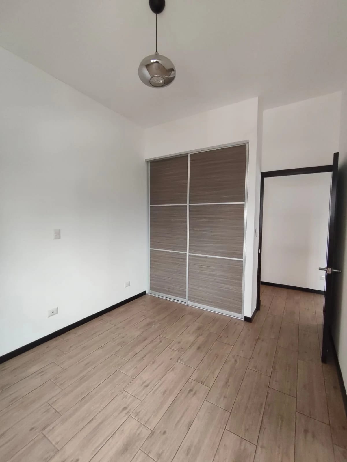 Apartamento en venta, Edificio Casalini zona 10 — Apartamento en Venta en Cassalini, Zona 10, Guatemala, Ciudad — foto 13 de 16