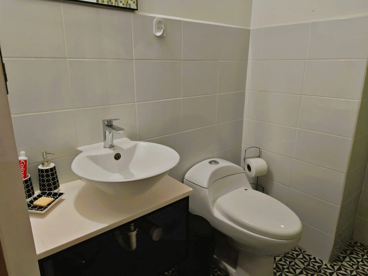 Renta de apartamento (amueblado) en zona 1 - Image 3