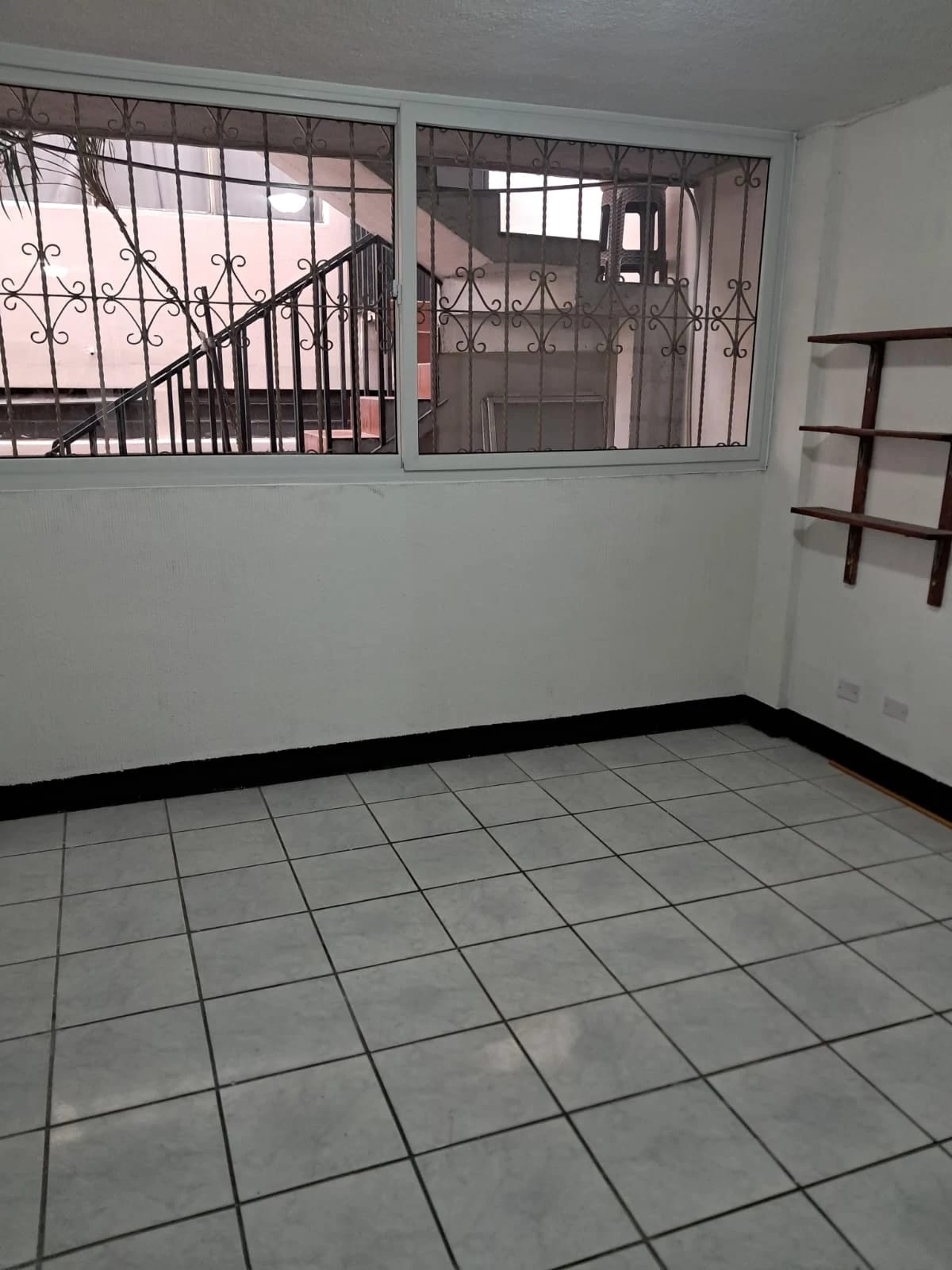 Vive en el centro de la ciudad! Amplio apto en renta en zona 1 — Casa en Alquiler en Zona 1, Guatemala, Ciudad — foto 8 de 15