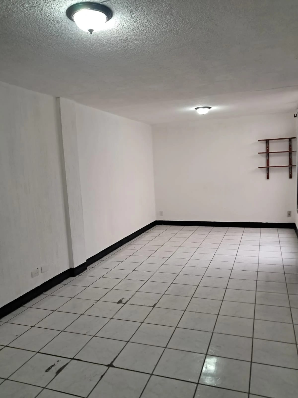 Vive en el centro de la ciudad! Amplio apto en renta en zona 1 — Casa en Alquiler en Zona 1, Guatemala, Ciudad — foto 10 de 15