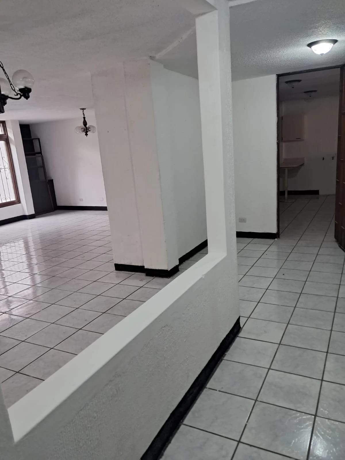 Vive en el centro de la ciudad! Amplio apto en renta en zona 1 — Casa en Alquiler en Zona 1, Guatemala, Ciudad — foto 15 de 15