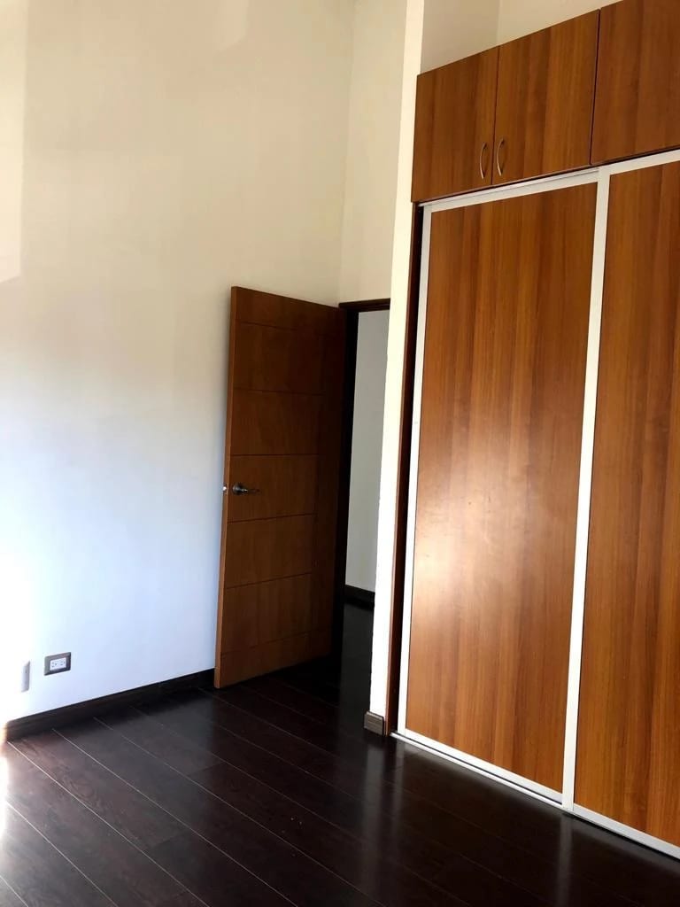 Apartamento en venta en zona 16. Villa Ensenada — Apartamento en Venta en Zona 16, Guatemala, Ciudad — foto 7 de 13