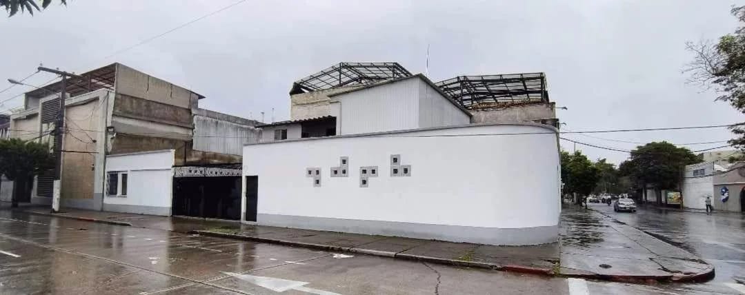 Casa para uso comercial en renta!! Excelente ubicación de esquina. Z.9 — Casa en Alquiler en Zona 9, Guatemala, Ciudad — foto 1 de 14