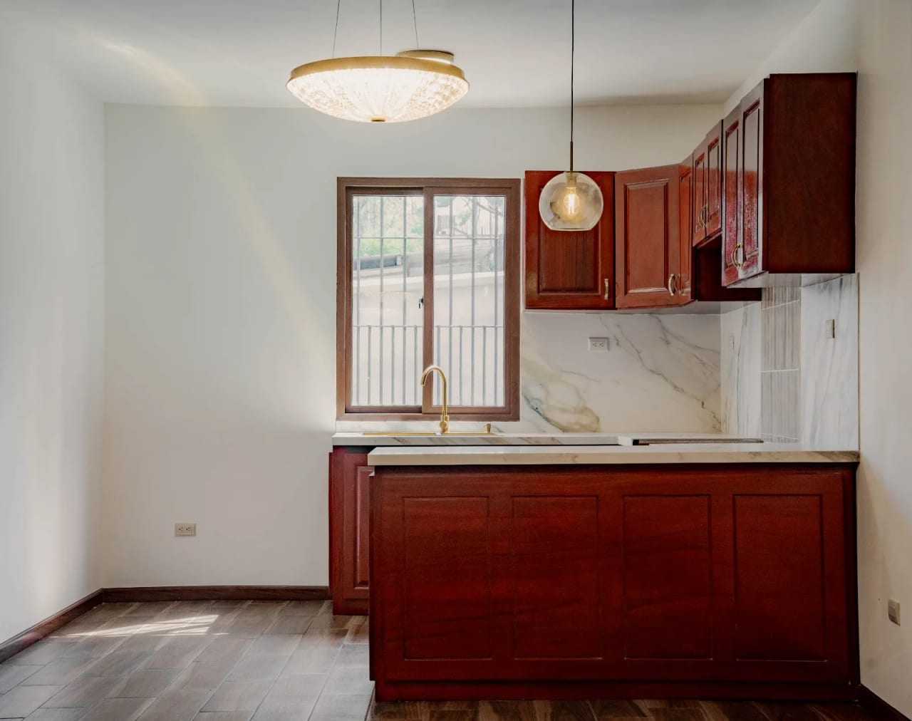 CASA en venta - Antigua Gardens (Romana) — Casa en Venta en Antigua, Sacatepéquez — foto 8 de 17