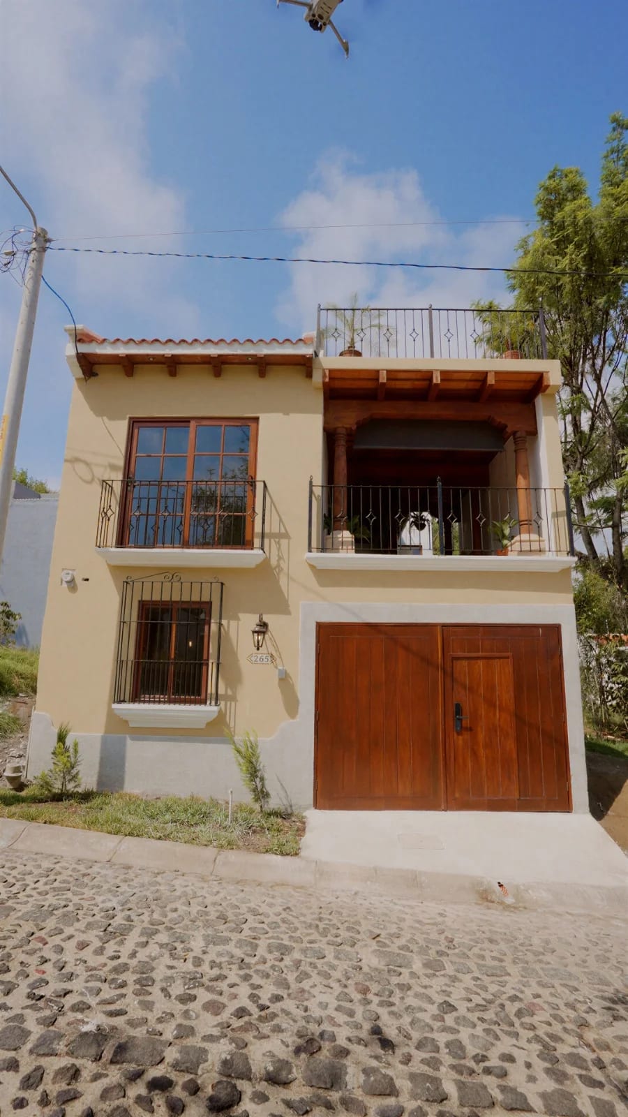 CASA en venta - Antigua Gardens (Romana) — Casa en Venta en Antigua, Sacatepéquez — foto 1 de 17