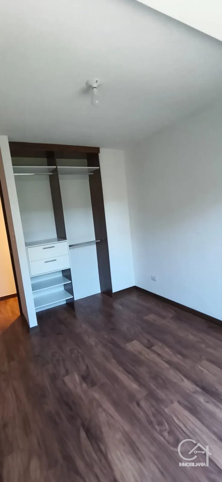 Apartamento en Renta Aralia 2 Zona 11 — Apartamento en Alquiler en Zona 11, Guatemala, Ciudad — foto 6 de 13