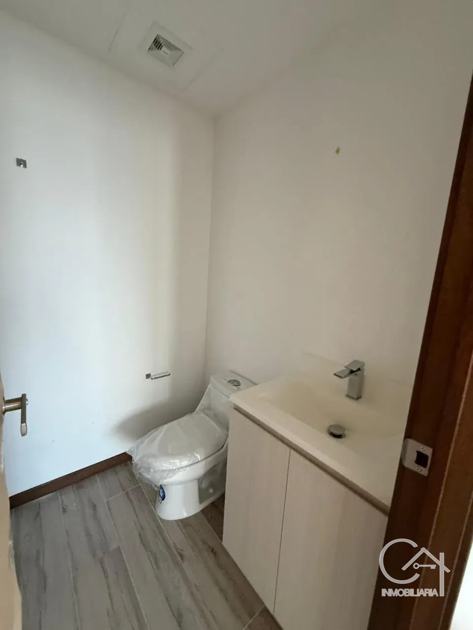 Apartamento en renta, Neo 2, zona 10 — Apartamento en Alquiler en Zona 10, Guatemala, Ciudad — foto 6 de 8