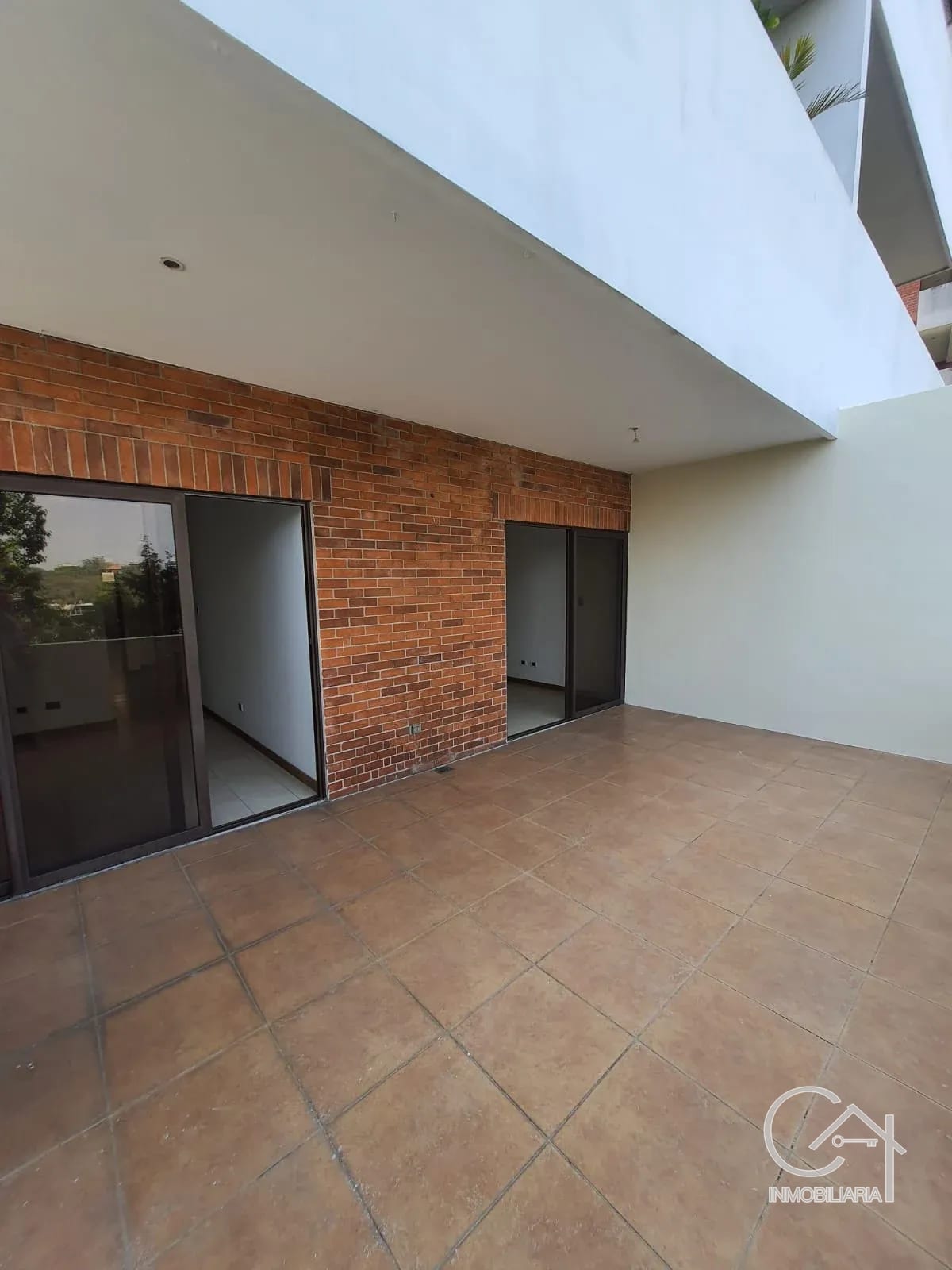 Apartamento en renta, El Robledal zona 15 — Apartamento en Alquiler en Zona 15, Guatemala, Ciudad — foto 4 de 6