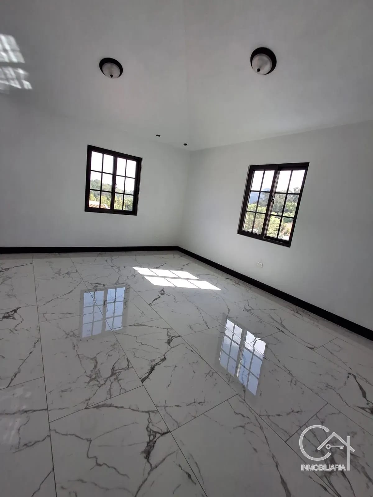 Casa en venta, Hacienda Las Marias, Santa Lucía Milpas Altas — Casa en Venta en Santa Lucía Milpas Altas, Sacatepéquez — foto 5 de 8