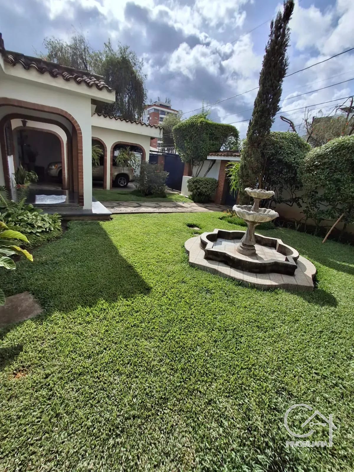 Exclusiva residencia en venta, zona 15 VHII — Casa en Venta en Zona 15, Guatemala, Ciudad — foto 2 de 8