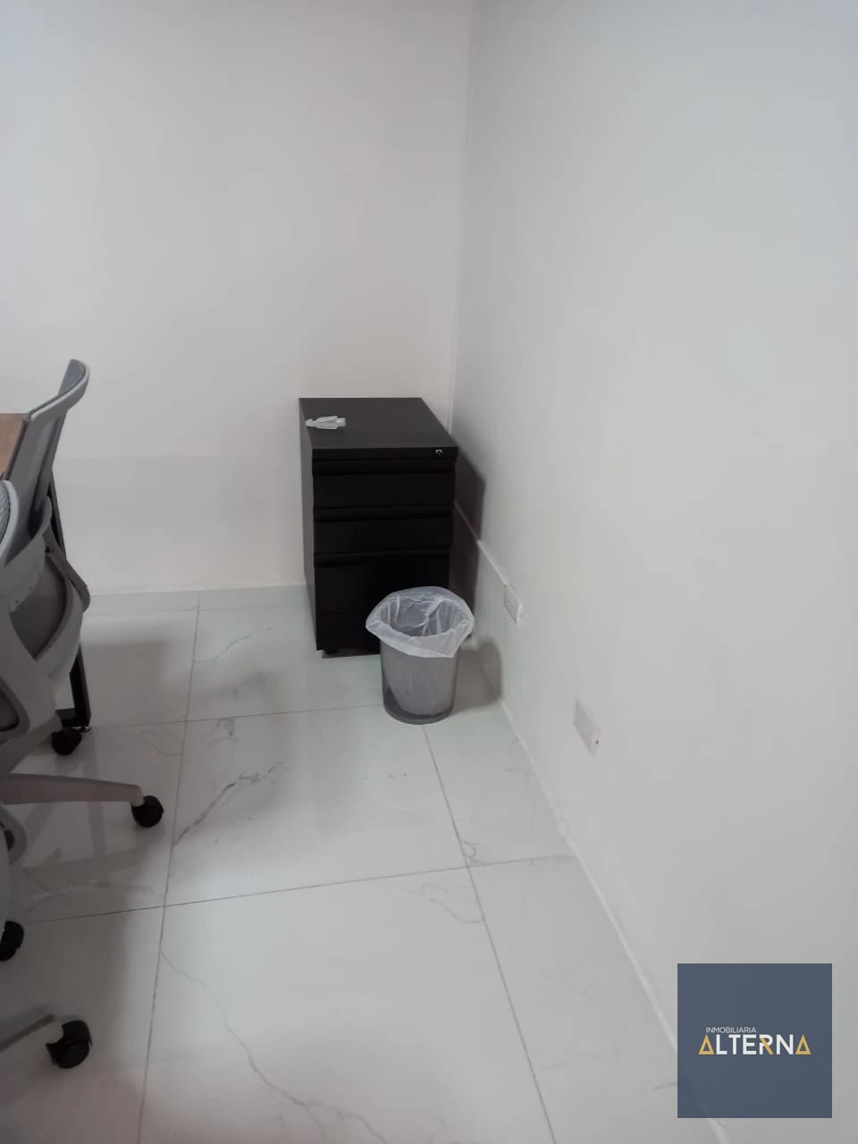 Oficina Estilo Co Working en Renta en zona 10 — Oficina en Alquiler en Zona 10, Guatemala, Ciudad — foto 2 de 7