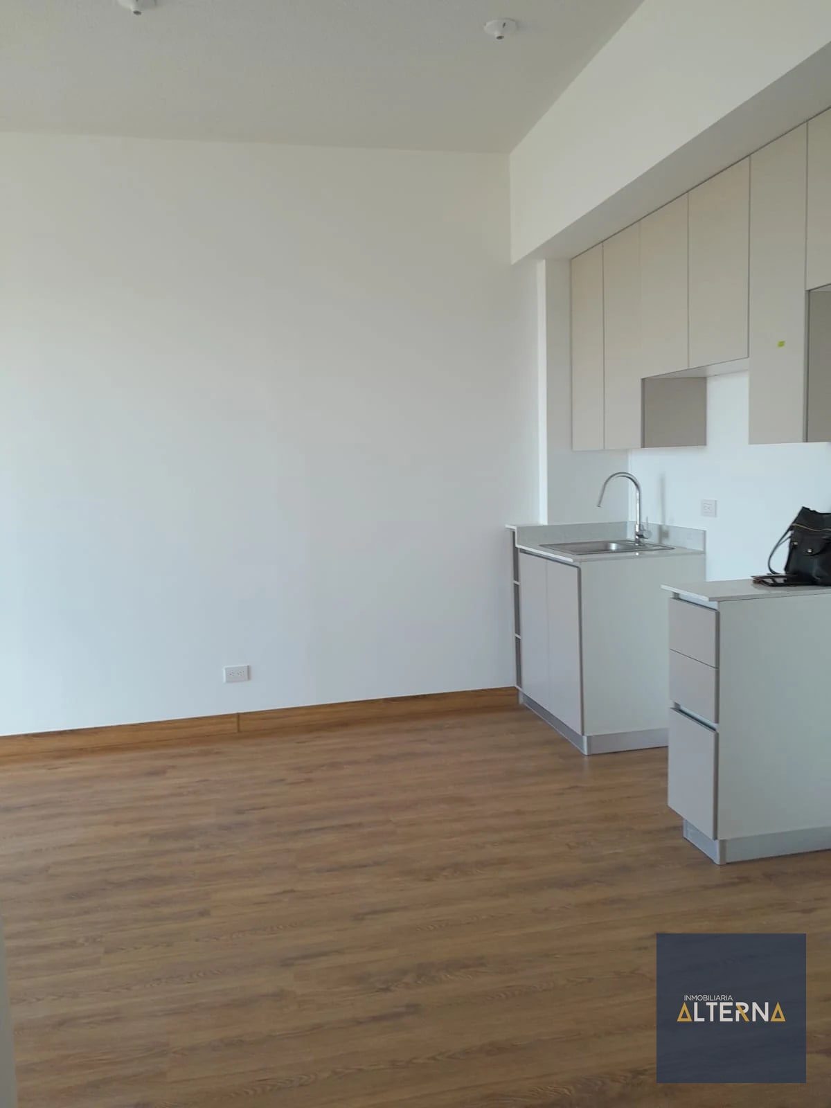 Apartamento en Renta en Zona 2 — Apartamento en Alquiler en Zona 2, Guatemala, Ciudad — foto 16 de 17