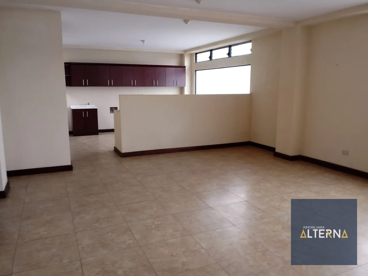 Apartamento en Renta en zona 10 muy cerca de centro medico — Apartamento en Alquiler en Zona 10, Guatemala, Ciudad — foto 1 de 10