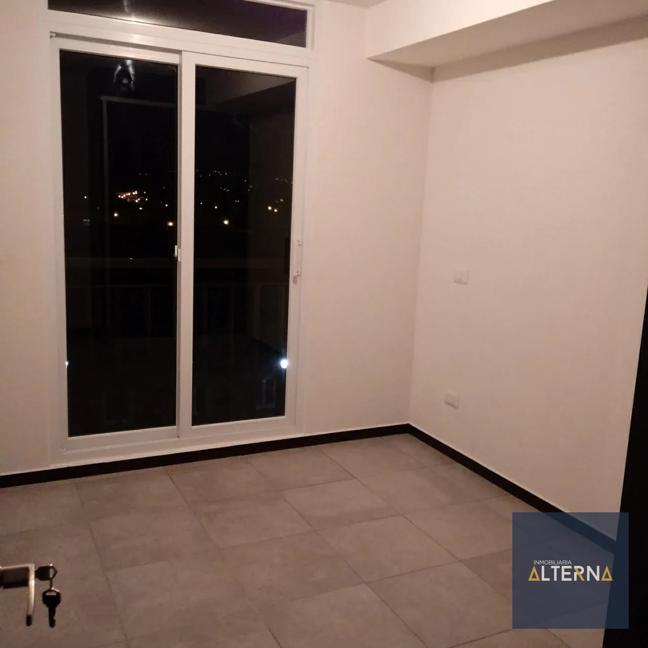 Acogedor Apartamento en Renta en zona 5 — Apartamento en Alquiler en Zona 5, Guatemala, Ciudad — foto 5 de 6