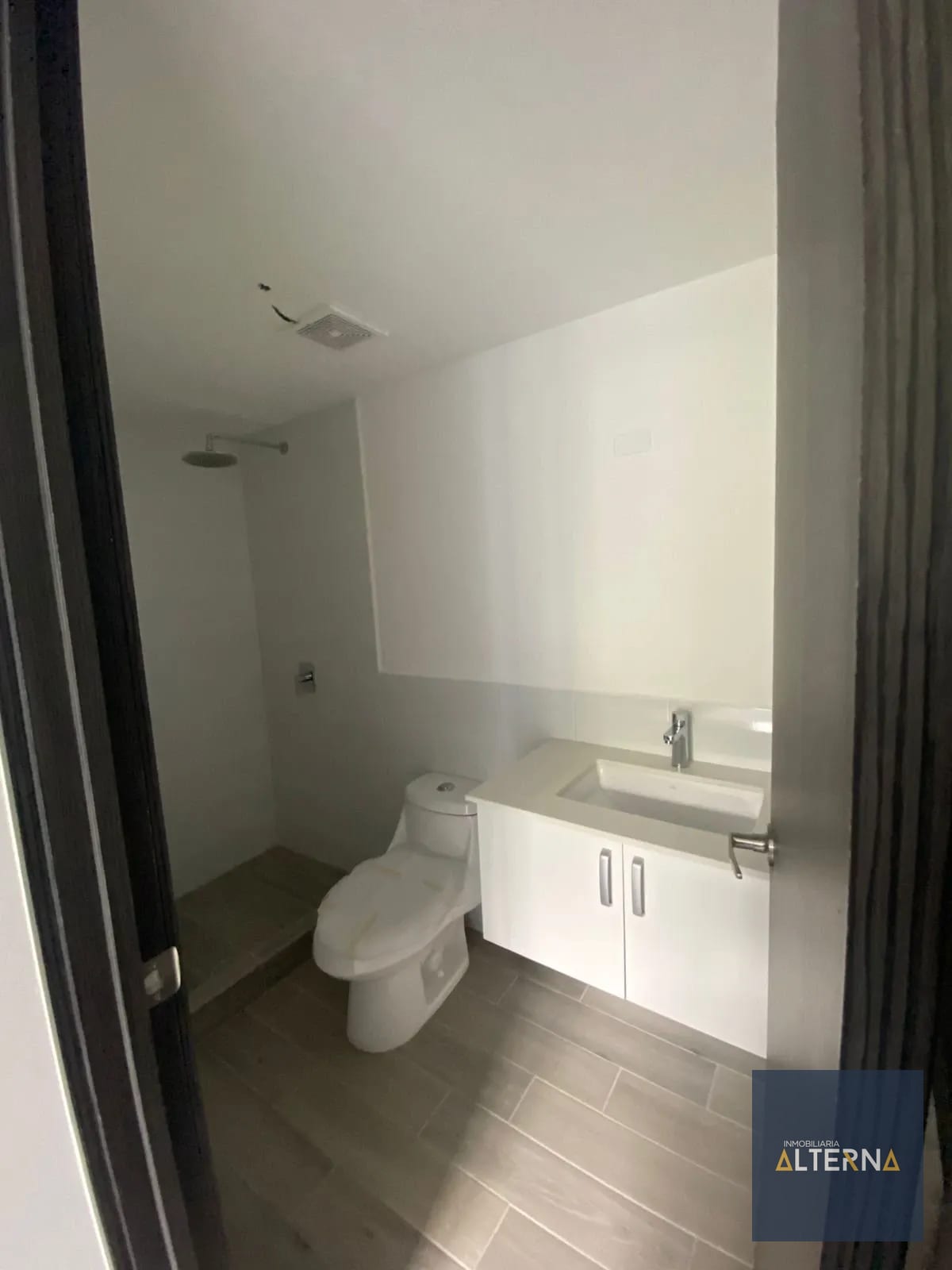 Apartamento en Renta en Zona 16 — Apartamento en Alquiler en Zona 16, Guatemala, Ciudad — foto 2 de 8