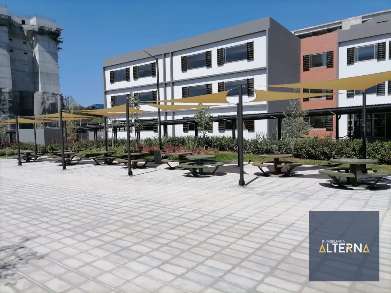 Apartamento en Venta Zona 14 primer nivel con jardin — Apartamento en Venta en Zona 14, Guatemala, Ciudad — foto 2 de 10