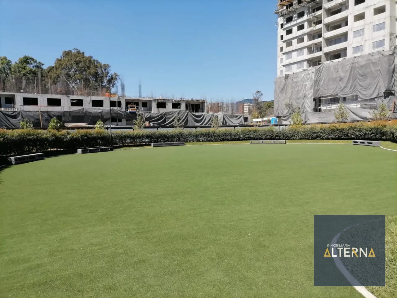 Apartamento en Venta Zona 14 primer nivel con jardin — Apartamento en Venta en Zona 14, Guatemala, Ciudad — foto 1 de 10