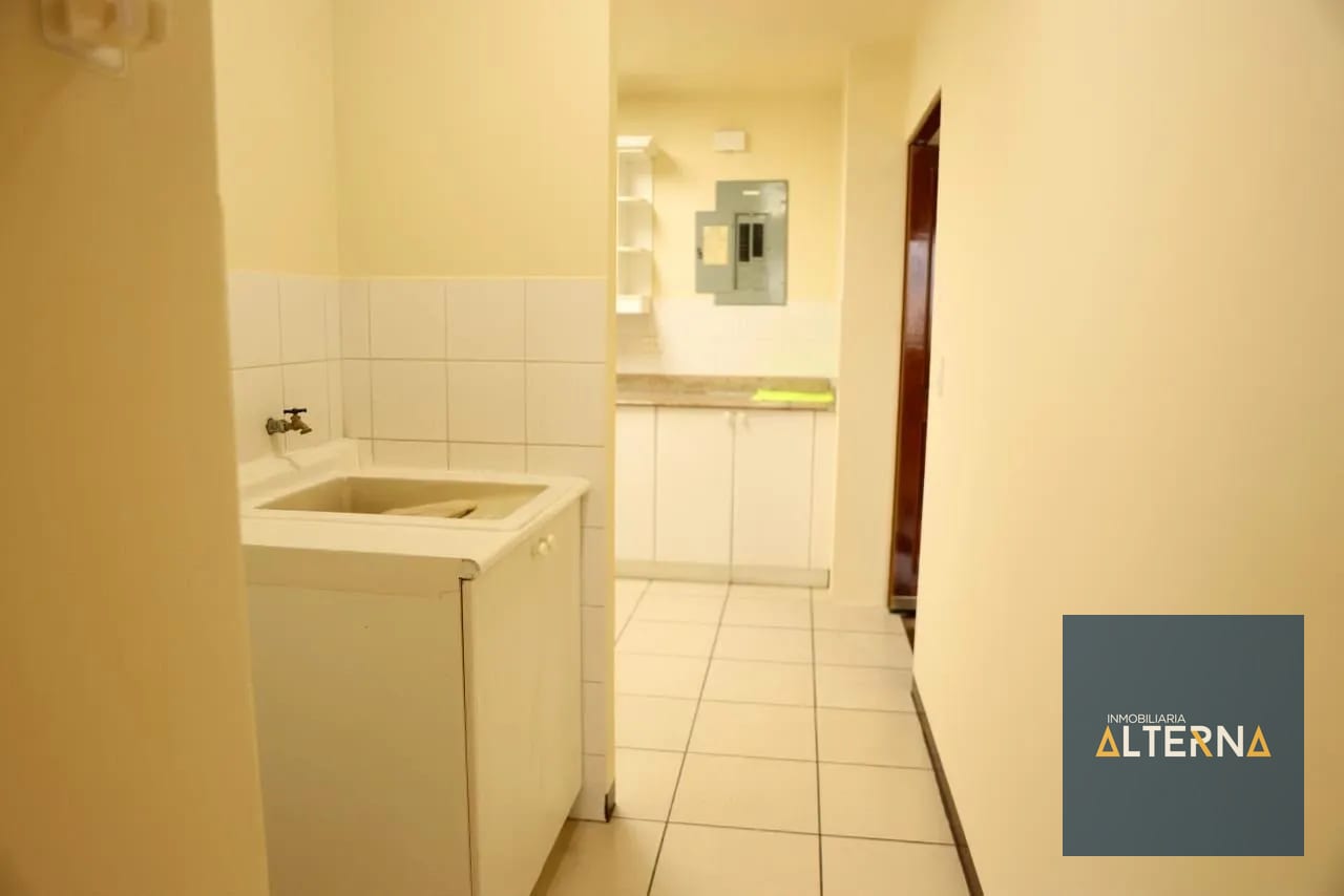 Apartamento en Renta Zona 10 — Apartamento en Alquiler en Zona 10, Guatemala, Ciudad — foto 14 de 15