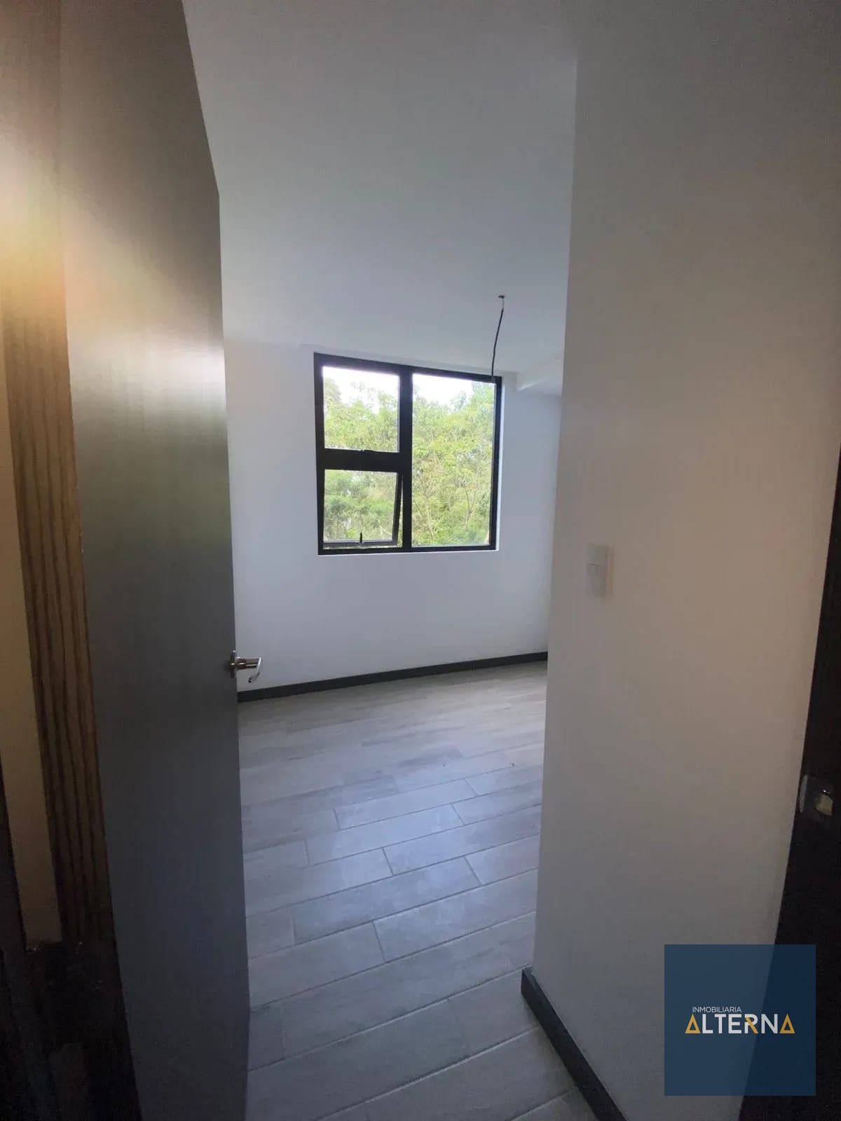 Apartamento en Renta en Zona 16 cerca de la entrada a Hacienda Rea — Apartamento en Alquiler en Zona 16, Guatemala, Ciudad — foto 2 de 4