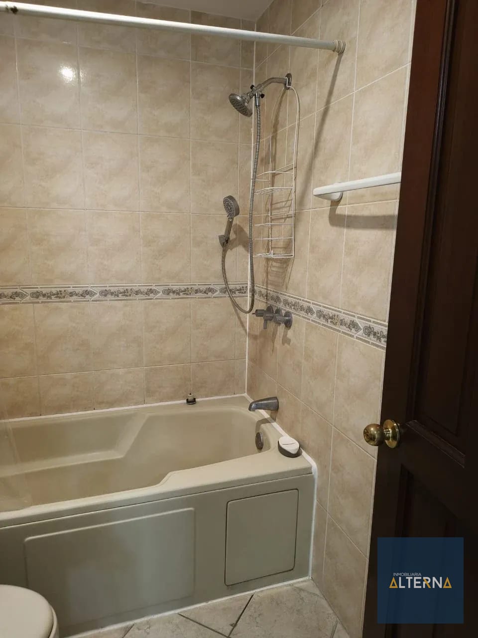 Apartamento Amueblado Renta Zona 10 — Apartamento en Venta en Zona 10, Guatemala, Ciudad — foto 8 de 8
