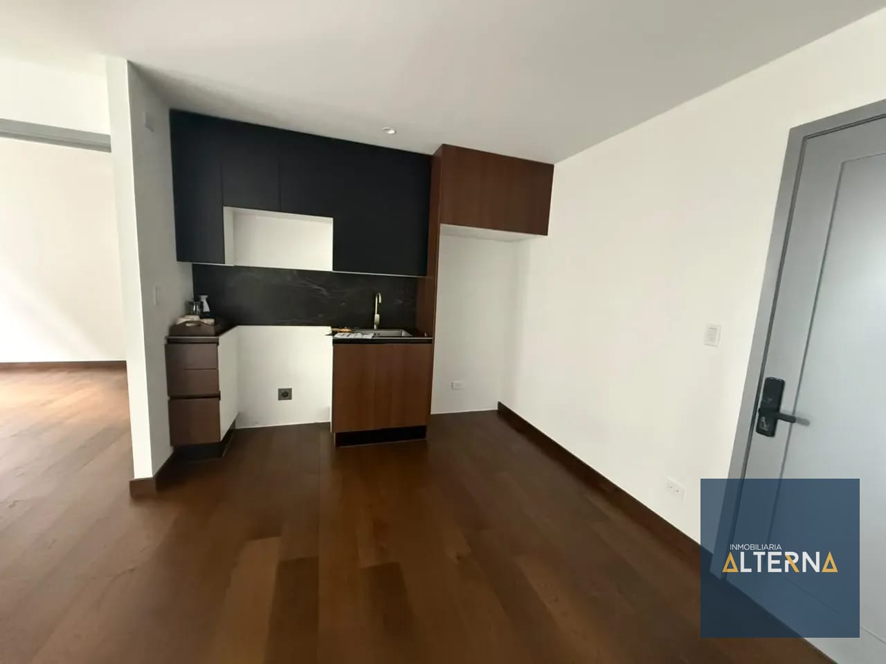 ¡Apartamento en renta en zona 10! ¡Listo para estrenar! — Apartamento en Alquiler en Zona 10, Guatemala, Ciudad — foto 5 de 15