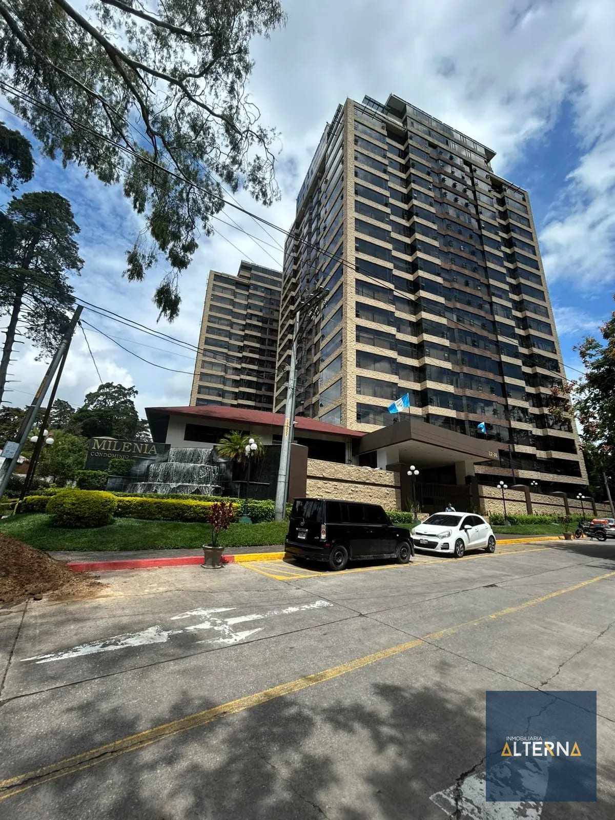 Apartamento en Renta Zona 10 — Apartamento en Alquiler en Zona 10, Guatemala, Ciudad — foto 1 de 17