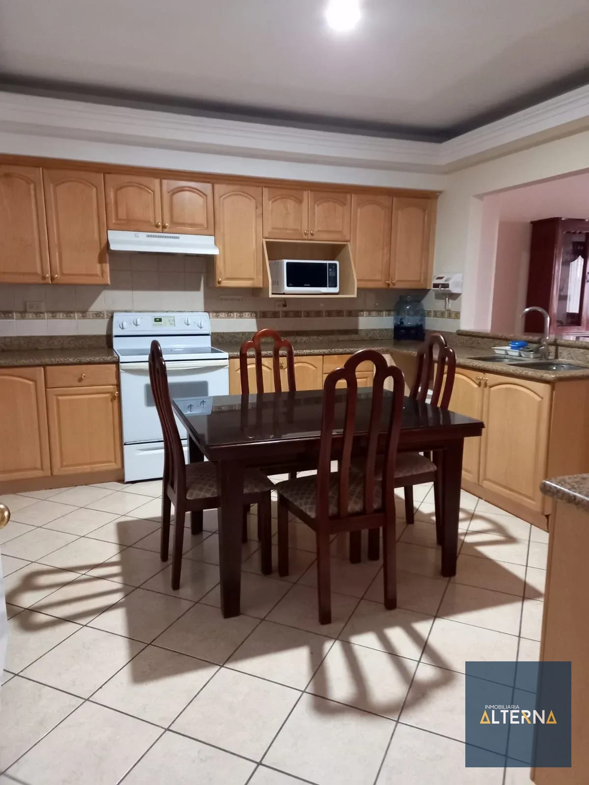 Apartamento en Renta Zona 10 — Apartamento en Alquiler en Zona 10, Guatemala, Ciudad — foto 11 de 17