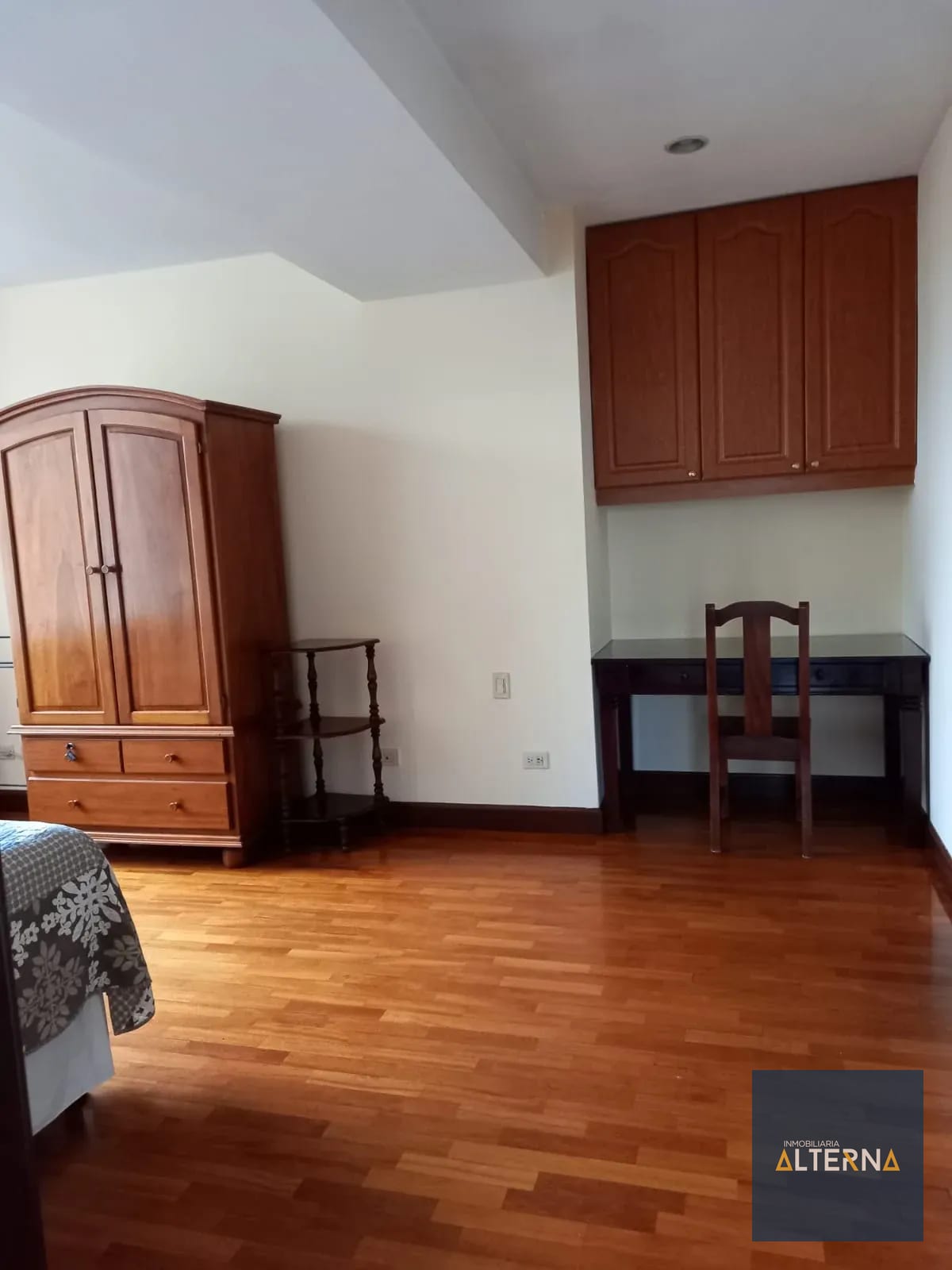 Apartamento en Renta Zona 10 — Apartamento en Alquiler en Zona 10, Guatemala, Ciudad — foto 12 de 17