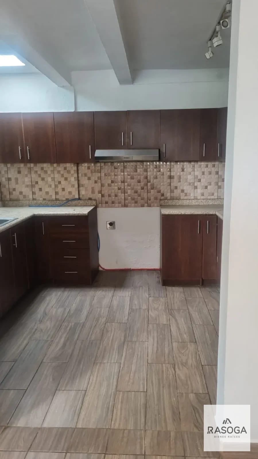 Casa en Renta en Zona 15 Vivienda/oficina — Casa en Alquiler en Zona 15, Guatemala, Ciudad — foto 8 de 12