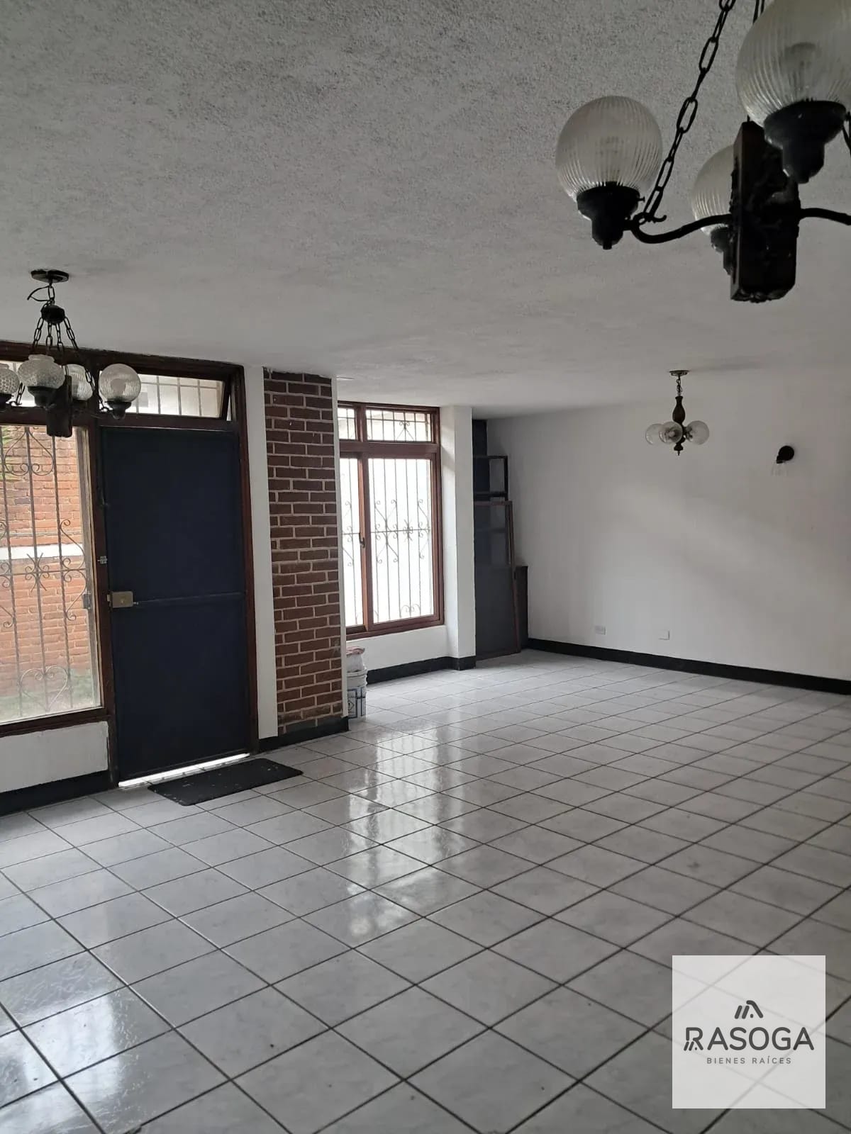 Alquilo Amplio Apartamento Tipo Casa, en Zona 1 — Casa en Alquiler en El Centro, Zona 1, Guatemala, Ciudad — foto 1 de 6