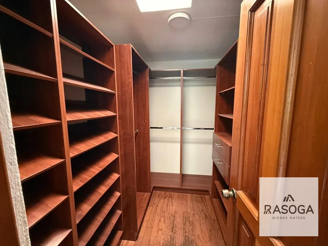 Vendo Preciosa Casa en KM 12 CAES, Sin Gradas en Primer Nivel — Casa en Venta en La Encantada, Carretera a El Salvador, Guatemala, Ciudad — foto 8 de 10