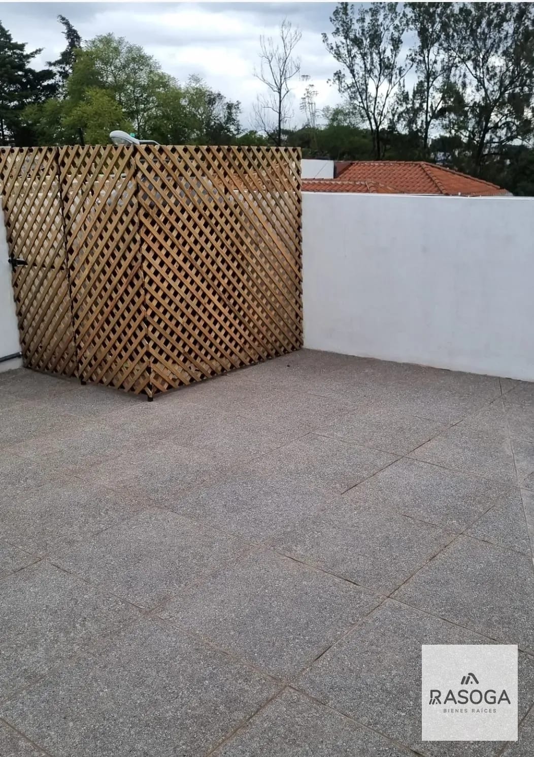 Terraza — Rento Linda Casa en Zona 15 — Casa en Alquiler en La Trinidad, Zona 15, Guatemala, Ciudad — foto 11 de 12