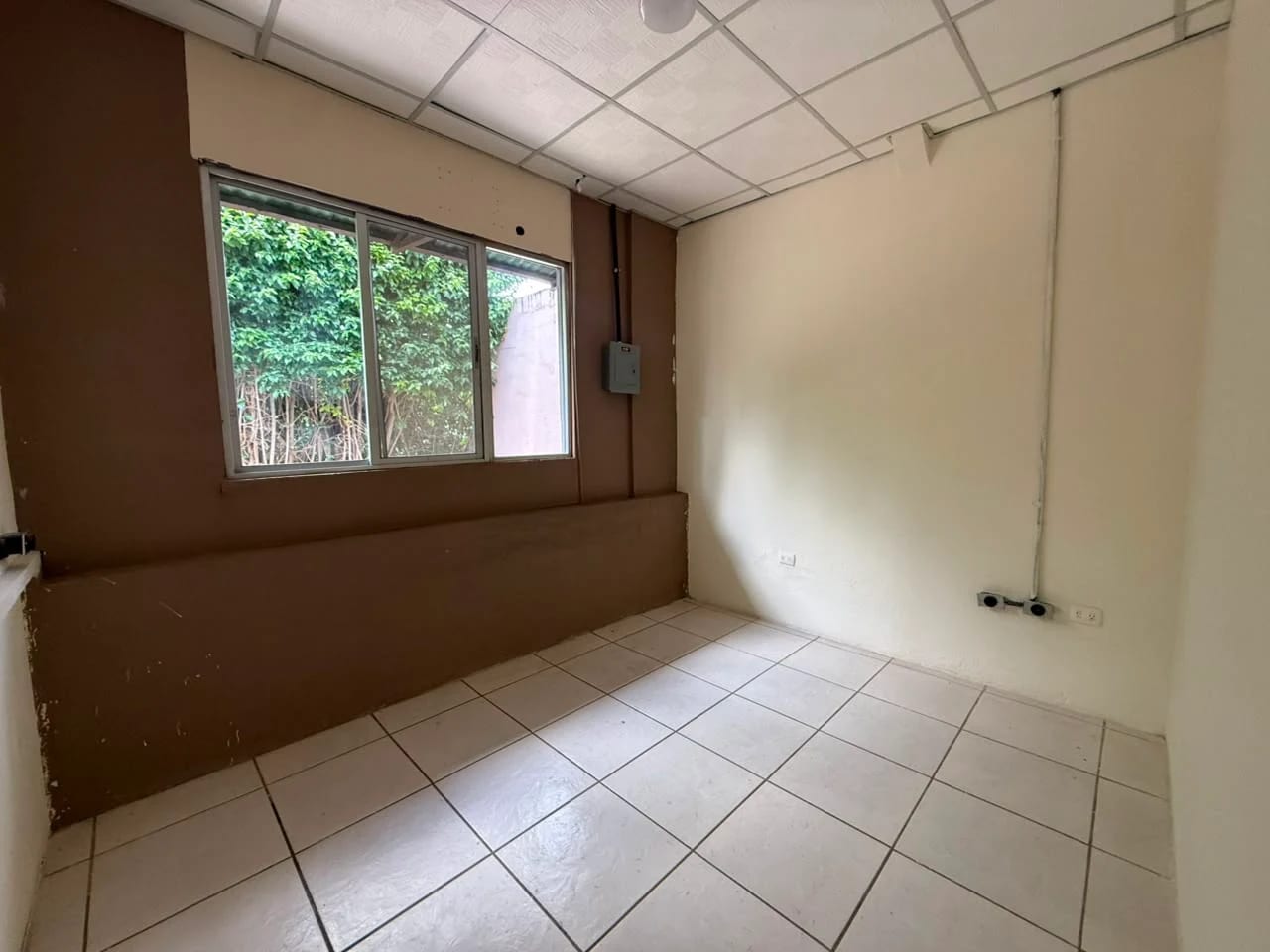 Casa Comercial en Renta | Colonia Alcázar, Zona 10 — Casa en Alquiler en Alcázar, Zona 10, Guatemala, Ciudad — foto 4 de 13