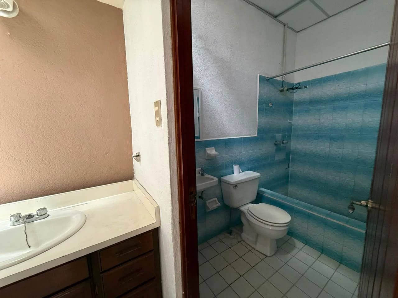 Casa Comercial en Renta | Colonia Alcázar, Zona 10 — Casa en Alquiler en Alcázar, Zona 10, Guatemala, Ciudad — foto 7 de 13