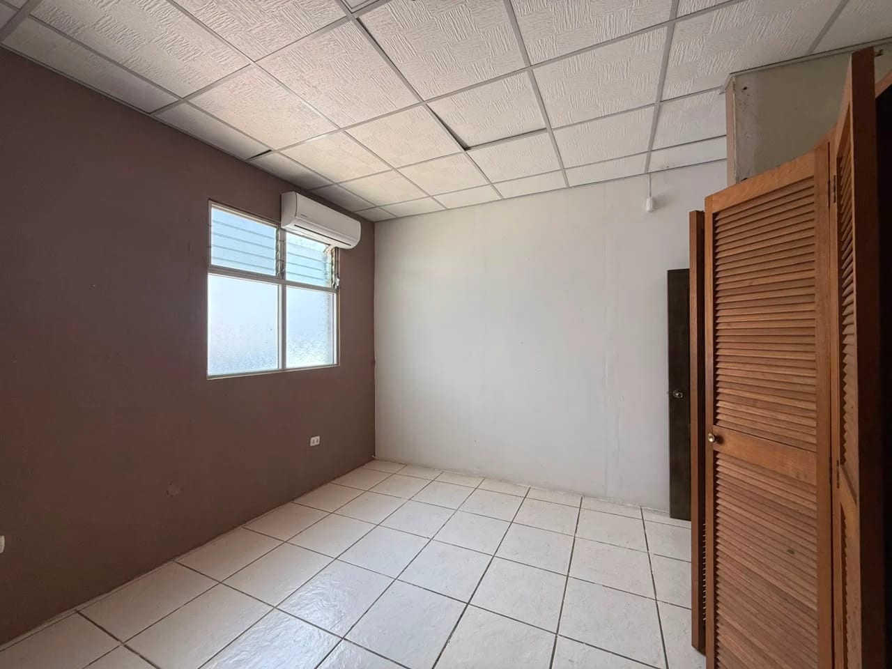 Casa Comercial en Renta | Colonia Alcázar, Zona 10 — Casa en Alquiler en Alcázar, Zona 10, Guatemala, Ciudad — foto 8 de 13