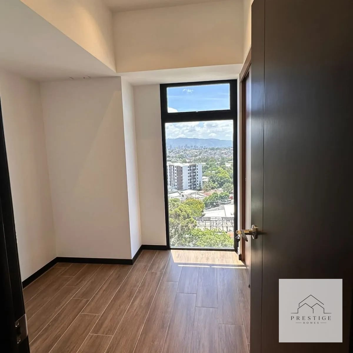 Apartamento en Renta | Edificio Marabi Zona 11 — Apartamento en Alquiler en Zona 11, Guatemala, Ciudad — foto 4 de 8