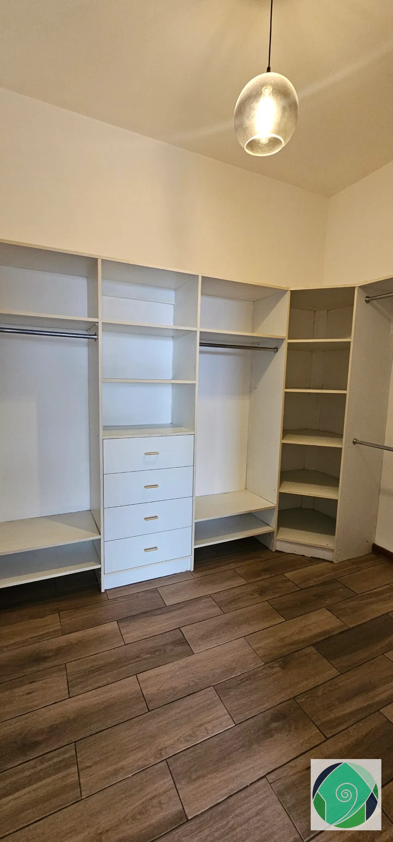 VENTA APARTAMENTO EN ZONA 14 — Apartamento en Venta en Santorini, Zona 14, Guatemala, Ciudad — foto 10 de 13