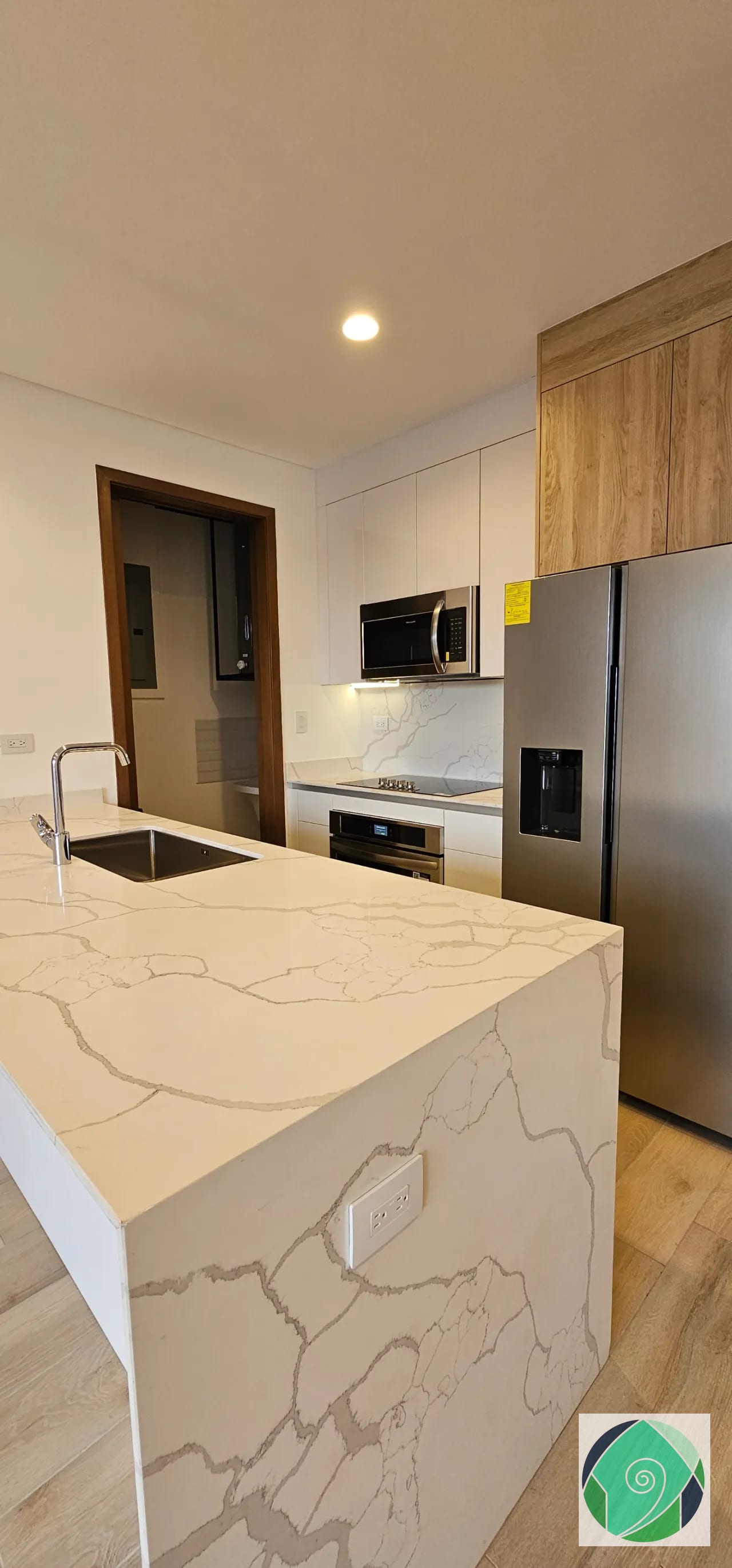 Alquiler Apartamento de 3 Habitaciones en Ferré Diez, Z10 — Apartamento en Alquiler en Ferré Diez, Zona 10, Guatemala, Ciudad — foto 6 de 16