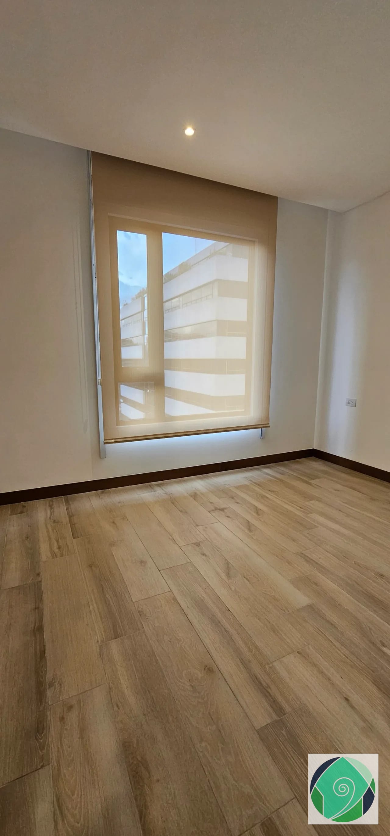 Alquiler Apartamento de 3 Habitaciones en Ferré Diez, Z10 — Apartamento en Alquiler en Ferré Diez, Zona 10, Guatemala, Ciudad — foto 10 de 16