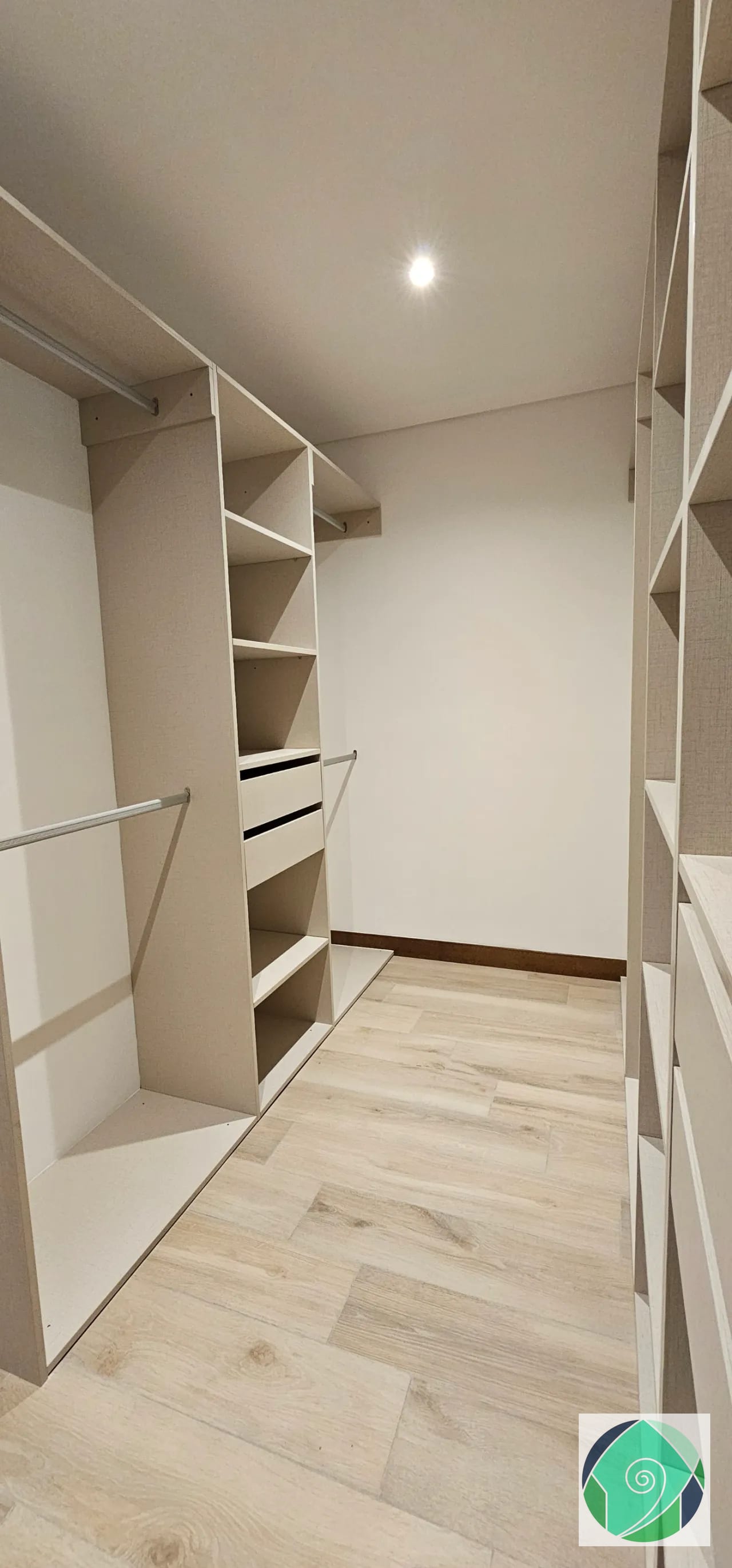 Alquiler Apartamento de 3 Habitaciones en Ferré Diez, Z10 — Apartamento en Alquiler en Ferré Diez, Zona 10, Guatemala, Ciudad — foto 14 de 16