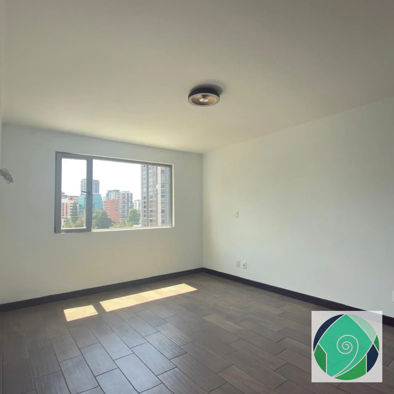 Alquiler Apto 2 Habitaciones en Verona, Z.10 — Apartamento en Alquiler en Verona, Zona 10, Guatemala, Ciudad — foto 4 de 8