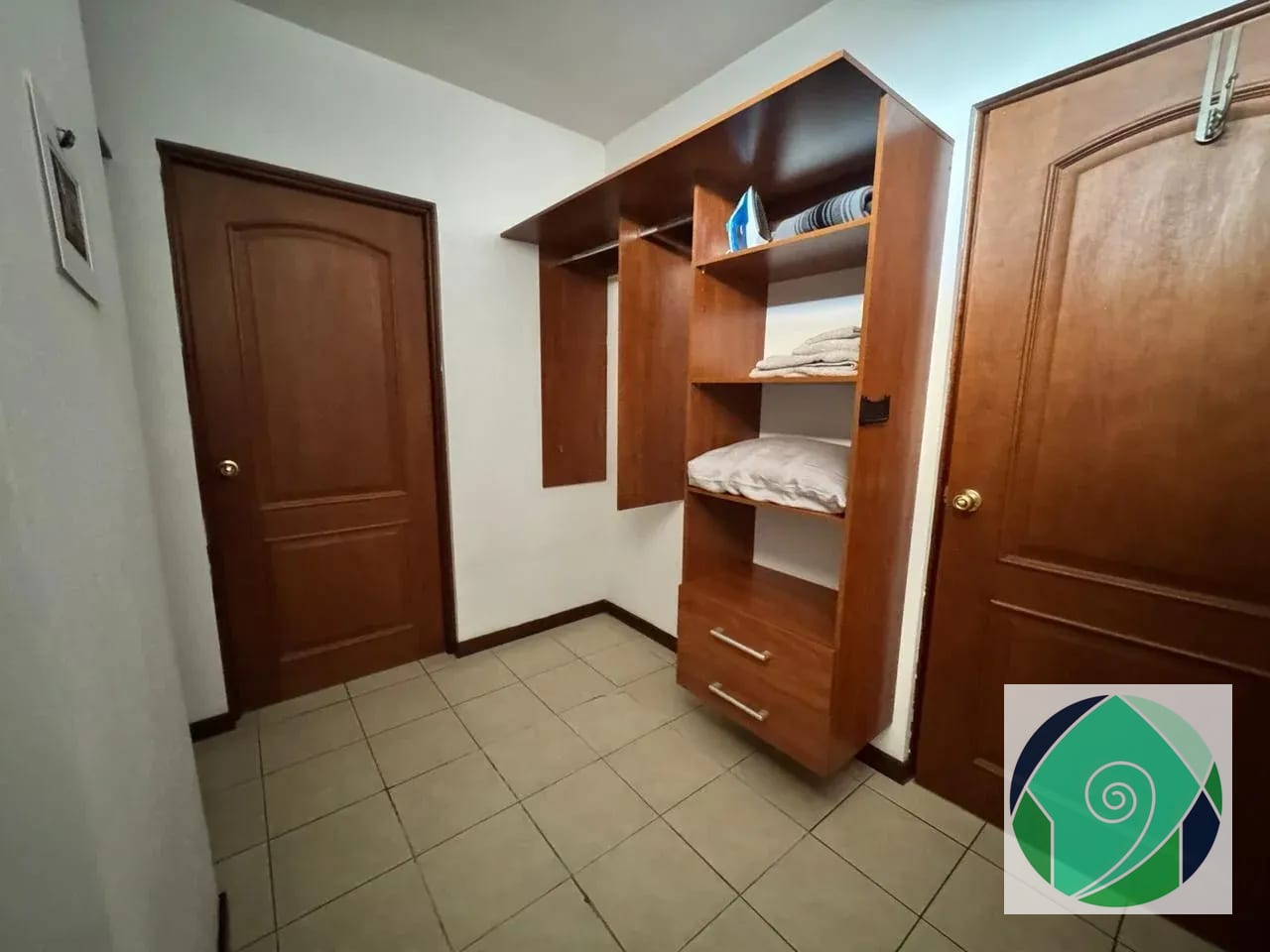 Alquiler Amplio Apartamento en Zona 15 — Apartamento en Alquiler en El Robledal, Zona 15, Guatemala, Ciudad — foto 9 de 17