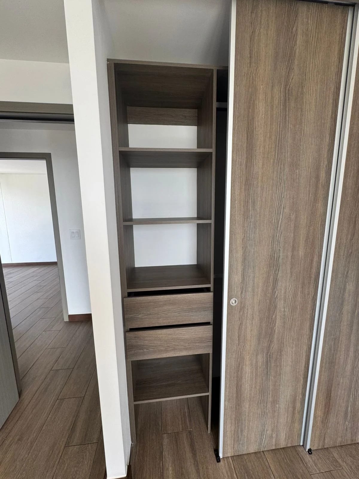 Renta Apartamento NARU, Zona 16 — Apartamento en Alquiler en Zona 16, Guatemala, Ciudad — foto 4 de 17