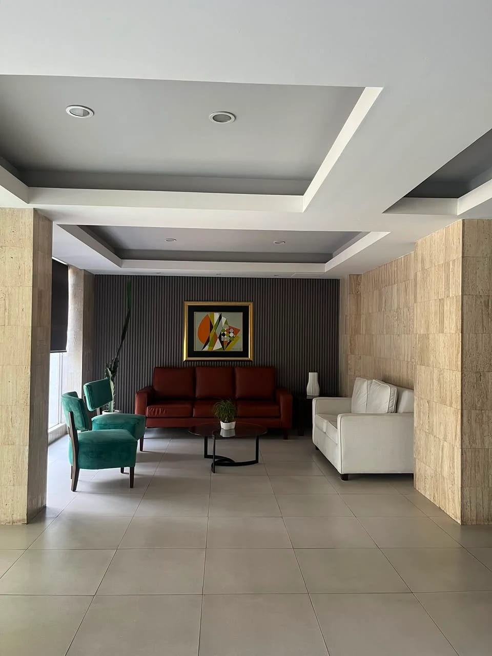Renta Apartamento Edificio Convista, Zona 15 — Apartamento en Alquiler en Zona 15, Guatemala, Ciudad — foto 2 de 12