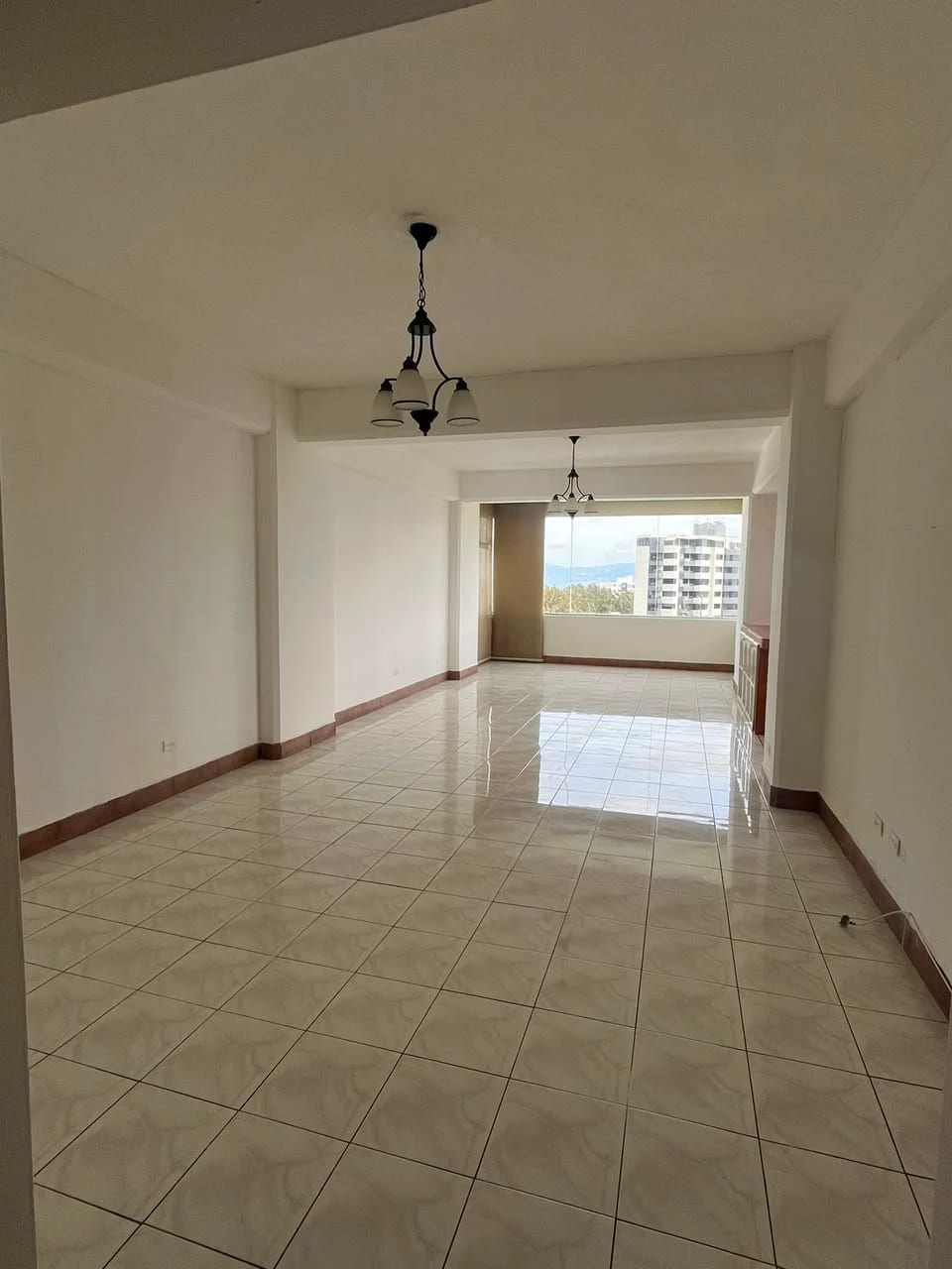 Renta Apartamento Edificio Convista, Zona 15 — Apartamento en Alquiler en Zona 15, Guatemala, Ciudad — foto 5 de 12