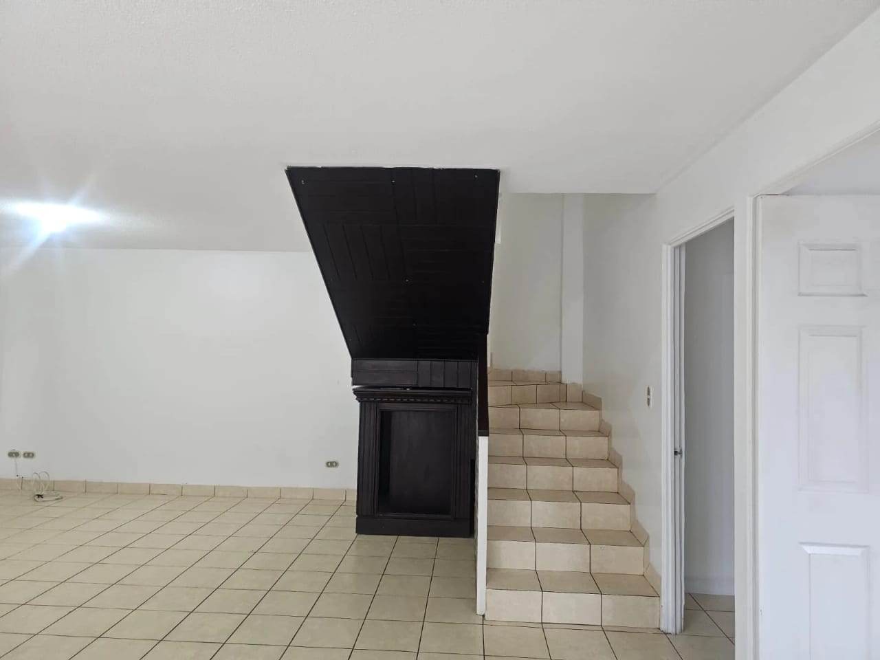 Casa en Renta, Zona 16, Portal de San Isidro II — Casa en Alquiler en Zona 16, Guatemala, Ciudad — foto 4 de 14