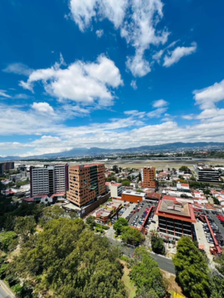 Apartamento nivel alto en renta zona 14 — Apartamento en Alquiler en Parque 14, Zona 14, Guatemala, Ciudad — foto 3 de 4