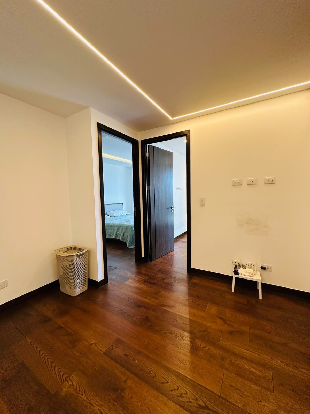 Apartamento en renta zona 10 nivel alto — Apartamento en Alquiler en Zona 10, Guatemala, Ciudad — foto 5 de 5