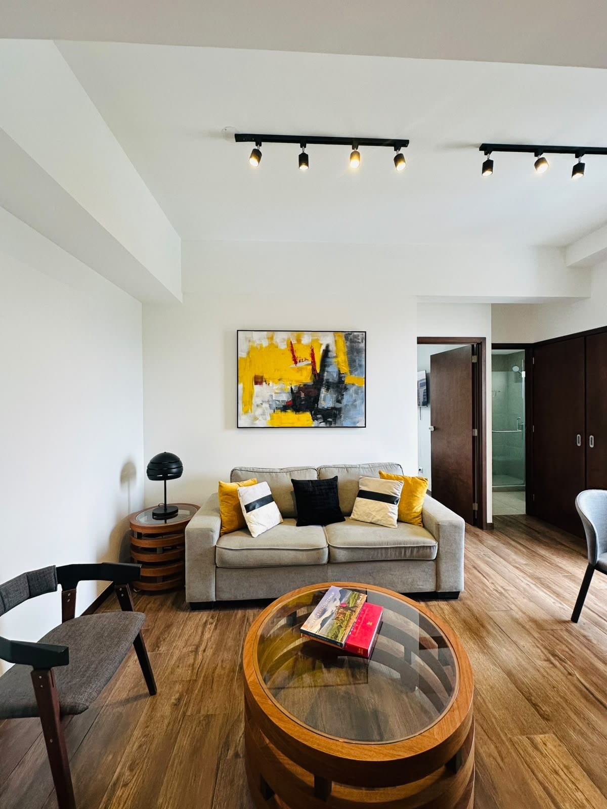 Apartamento en renta zona 10 — Apartamento en Alquiler en Brunelo, Zona 10, Guatemala, Ciudad — foto 7 de 7